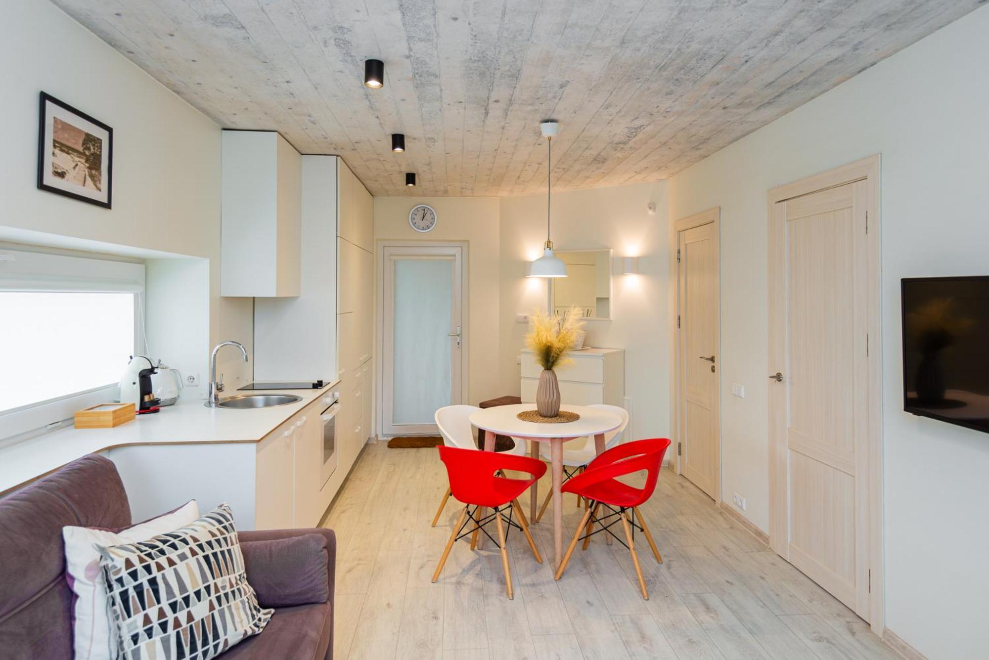 Zalia Kopa Apartamentai Salia Juros *